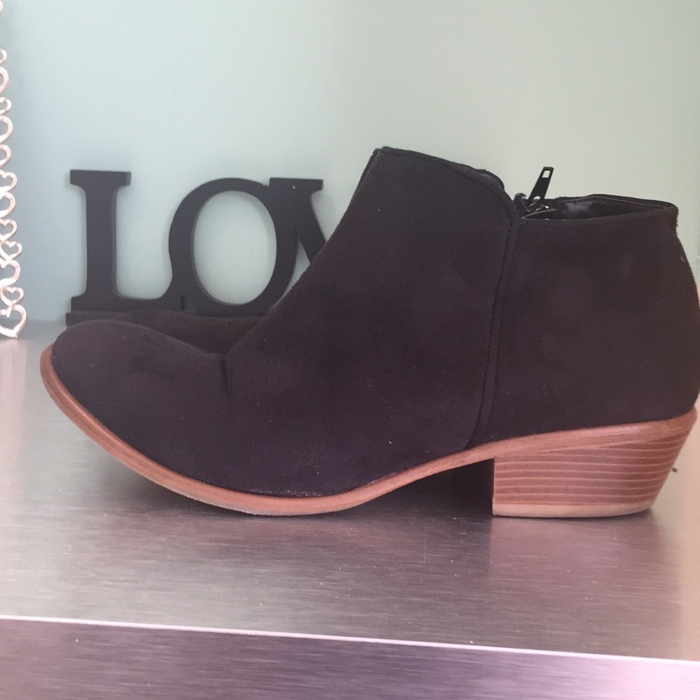 Ankle booties